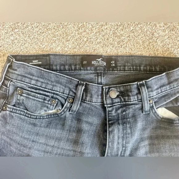 Hollister Jeans - Picture 2 of 3